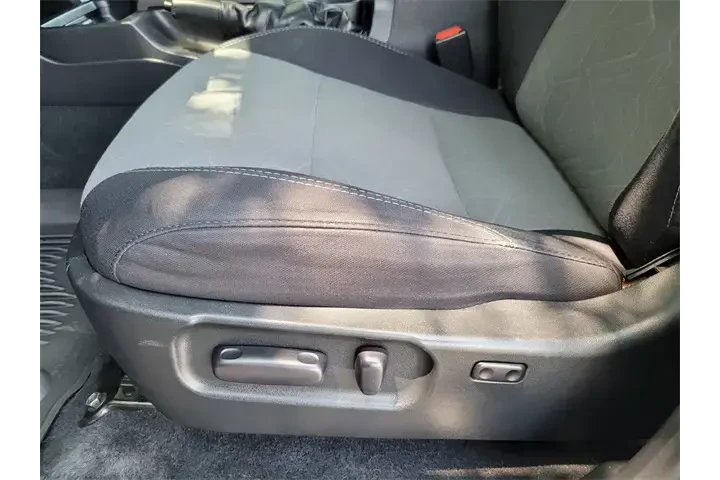 $33988 : Toyota Tacoma 2022 4x4 TRD P image 9