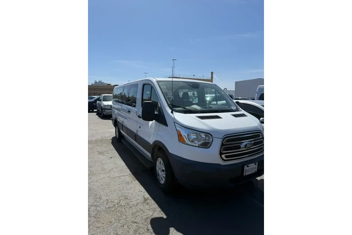$29900 : Ford Transit 2017 350 XL 3dr image 3