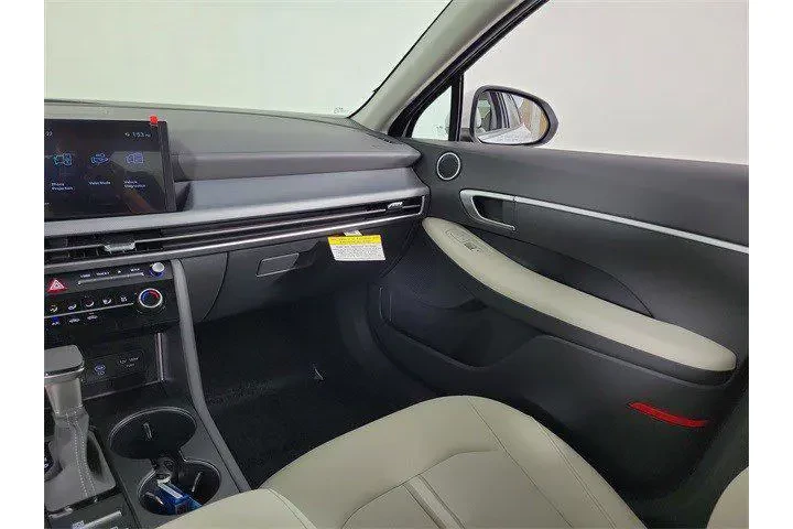 $28069 : Hyundai SONATA 2025 SE 4dr S image 6