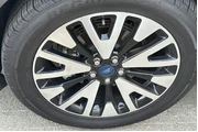 $17990 : Ford Escape Hybrid 2020 SE S thumbnail