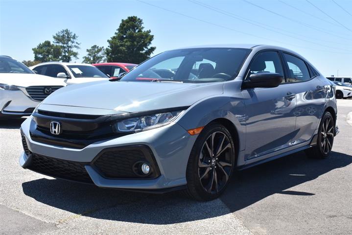 2018 Civic Sport image 1