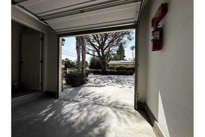 $1000 : Nueva ADU de 1 dormitorio y 1 image 2