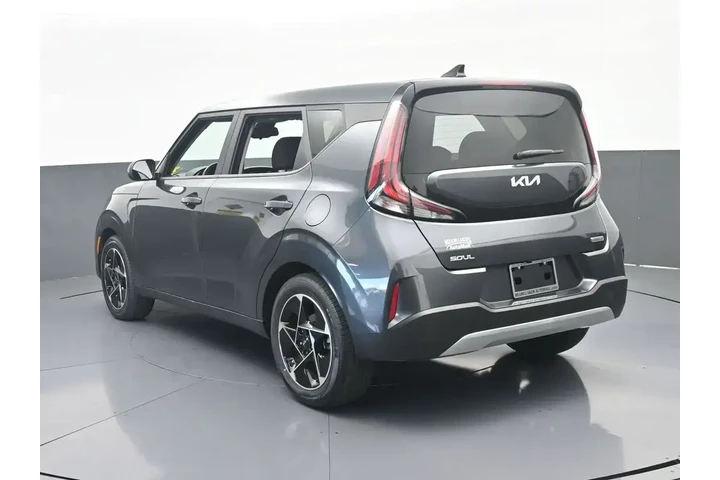 $18991 : Kia Soul 2023 EX 4dr Crossov image 4