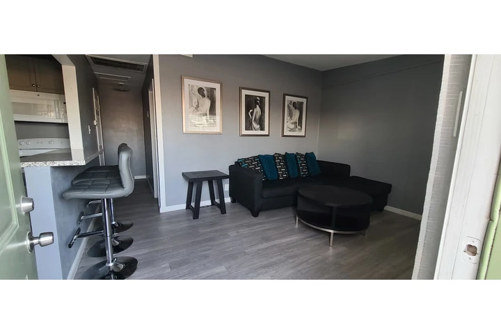 $950 : Apartamento de renta image 2