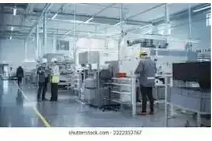 SOLITAMOS EMPLEADOS DE FABRICA image 2