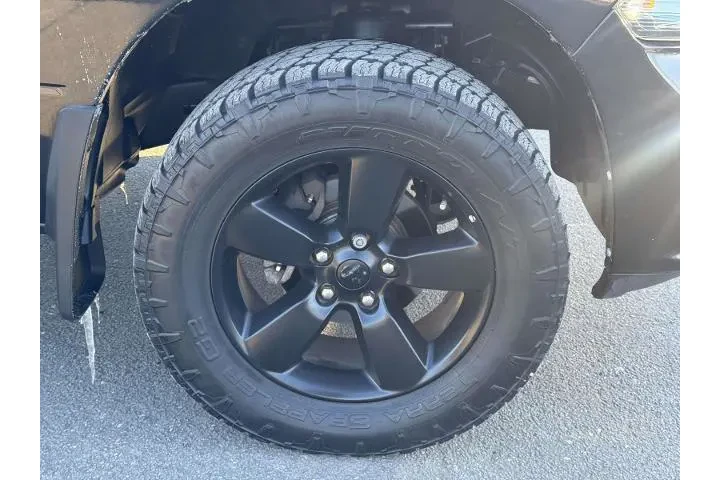 $20800 : Ram 1500 2016 4x4 Express 4d image 9