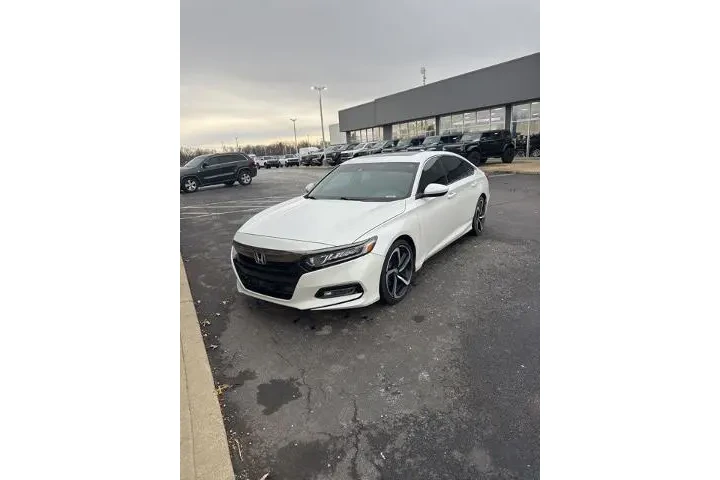$20525 : Honda Accord 2018 Sport 4dr image 2