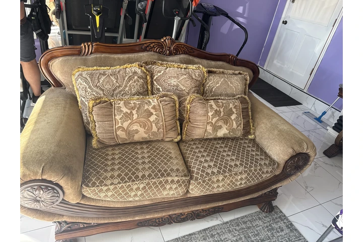 $450 : Vendo un juego de sillones image 2