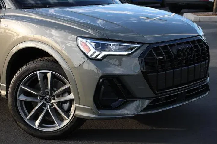 $36148 : Audi Q3 2025 AWD quattro S l image 2