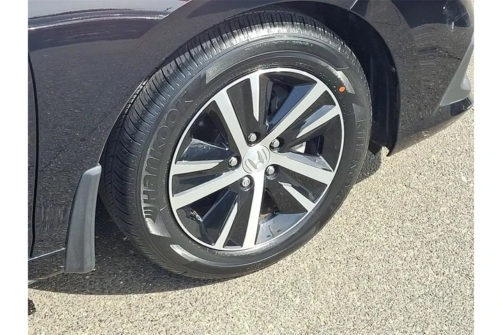 $21995 : Honda Civic 2024 LX 4dr Hatc image 8