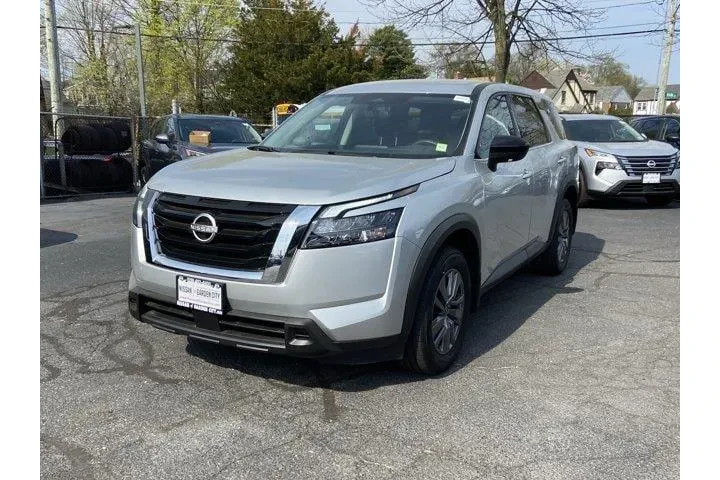 $28487 : Nissan Pathfinder 2024 AWD S image 7