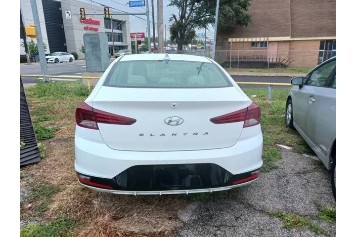 $11800 : 2020 Elantra SEL image 6