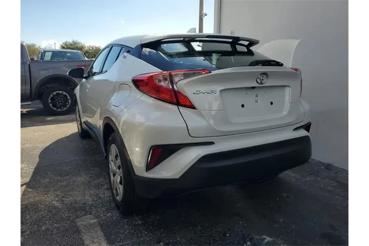$16490 : Toyota C-HR 2020 LE 4dr Cros image 4