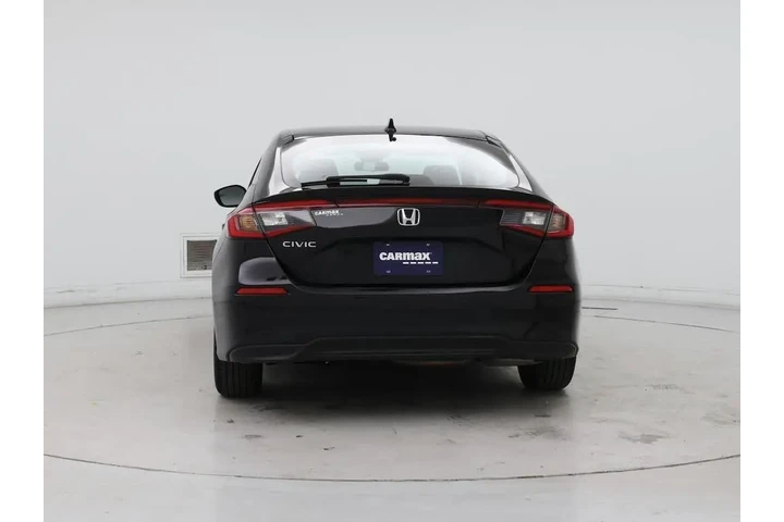 $23998 : Honda Civic 2024 LX 4dr Hatc image 6