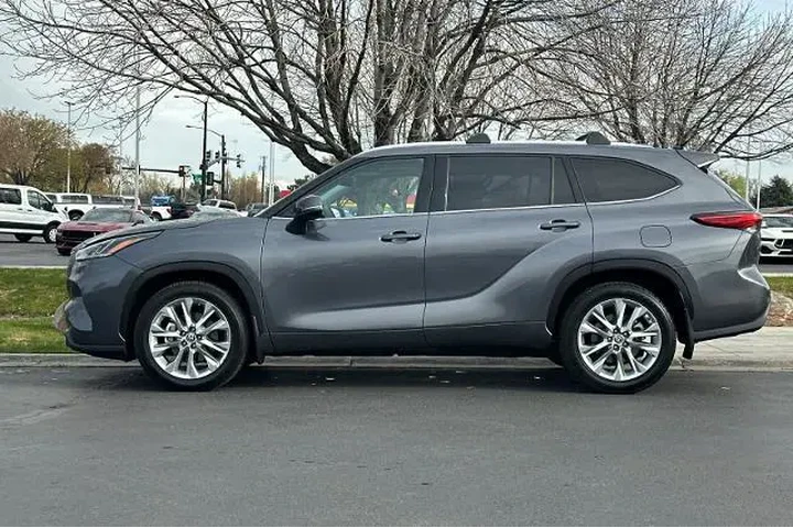 $33995 : Toyota Highlander 2020 AWD L image 5