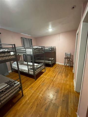 $200 : Rooms for rent Apt NY.480 image 7