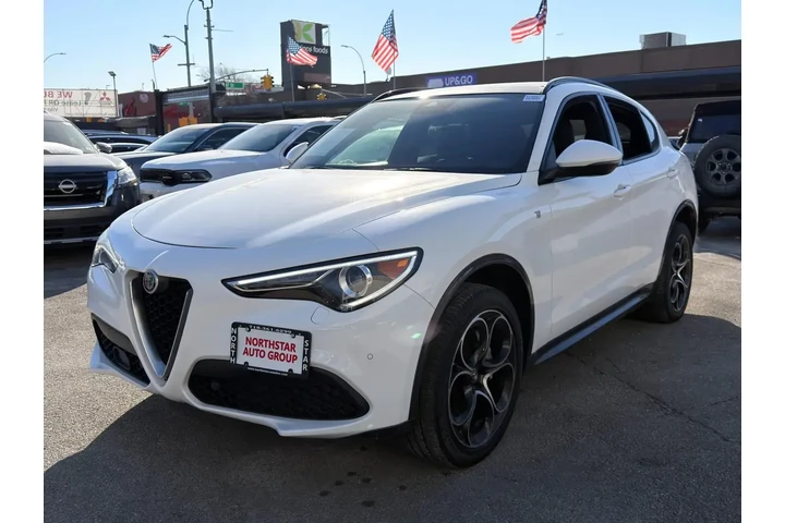 $22495 : Alfa Romeo Stelvio 2023 AWD image 1