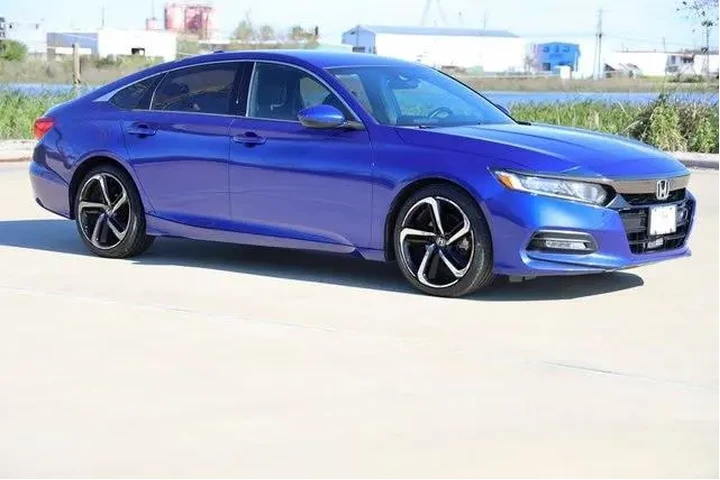 $14565 : Honda Accord 2018 Sport 4dr image 1