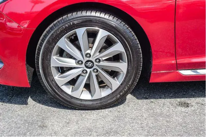 $12000 : Hyundai SONATA 2016 Sport 4d image 10