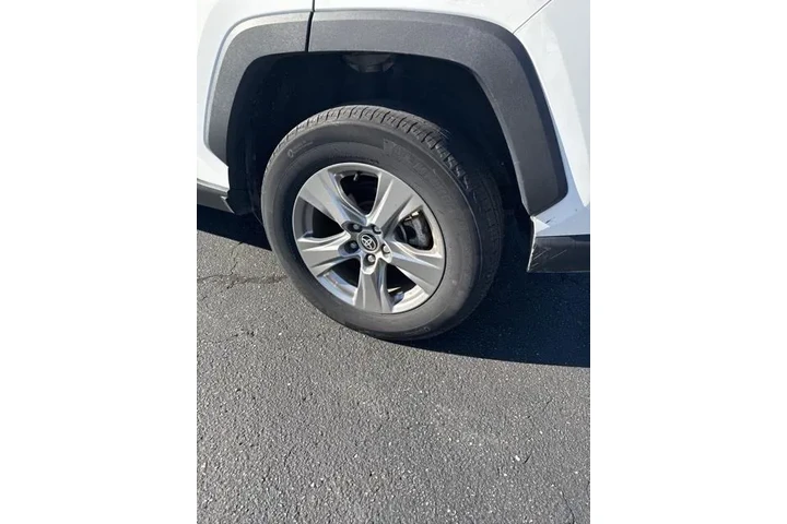 $26773 : Toyota RAV4 2024 XLE 4dr SUV image 7