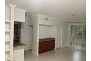 $2200 : Apto Remodelado con  /Laundry thumbnail