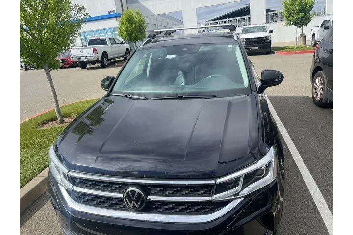 $21988 : Volkswagen Taos 2022 AWD SEL image 2