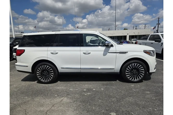 $39996 : Lincoln Navigator 2020 4x4 B image 4