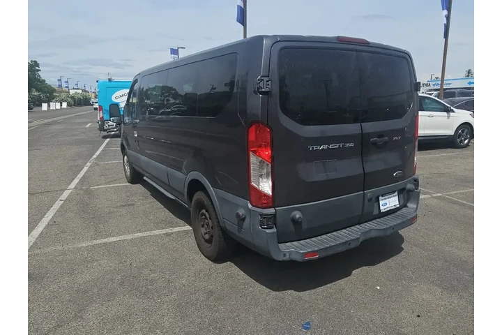 $18000 : Ford Transit 2017 350 XLT 3d image 5