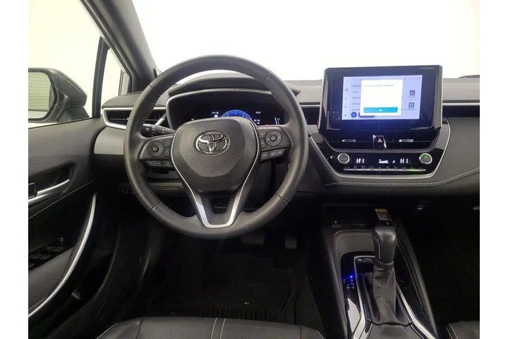 $24998 : Toyota Corolla Hatchback 202 image 10