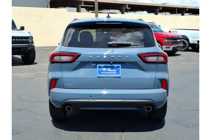 $24027 : Ford Escape 2024 ST-Line 4dr image 5