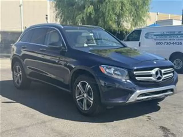 $13490 : 2016 MERCEDES-BENZ GLC2016 ME image 2