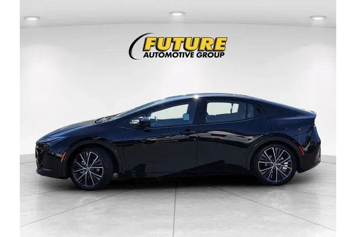 $38888 : Toyota Prius 2026 AWD Nights image 8