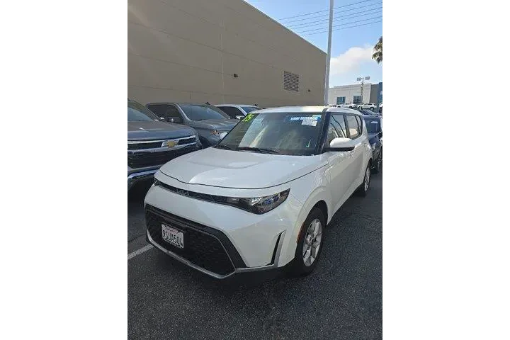 $18500 : Kia Soul 2025 LX 4dr Crossov image 1