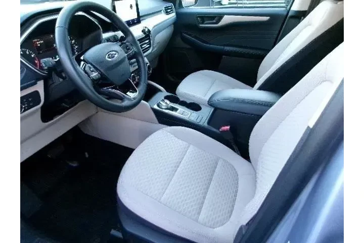 $22823 : Ford Escape 2022 AWD SE 4dr image 8