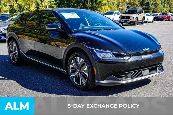 $22460 : Kia EV6 2024 Light 4dr Cross image 4