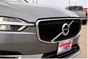 $31977 : Volvo XC60 2020 AWD T8 eAWD thumbnail