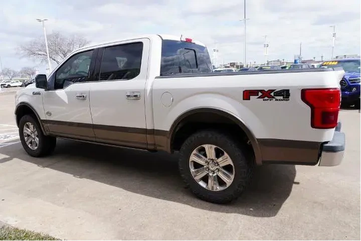 $31488 : Ford F-150 2018 4x4 XLT 4dr image 4