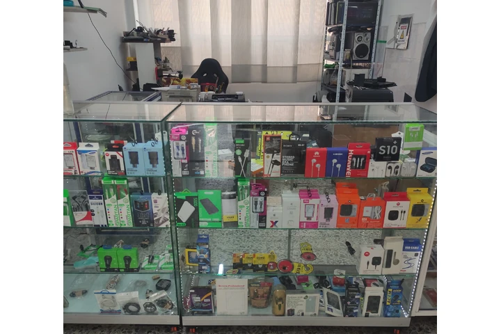 $35000000 : VENTA DE ALMACEN DE TECNOLOGIA image 8