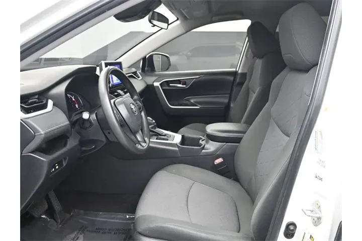 $24458 : Toyota RAV4 2023 XLE 4dr SUV image 10