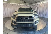 $24995 : Toyota Tacoma 2018 4x4 TRD P thumbnail