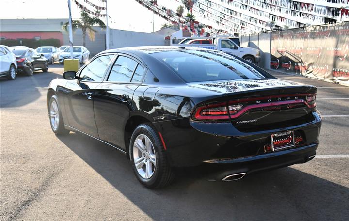 $24767 : Charger SXT image 6