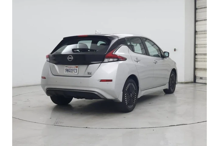$19998 : Nissan LEAF 2024 SV PLUS 4dr image 8