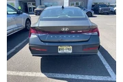 $19995 : Hyundai ELANTRA 2024 SEL 4dr thumbnail