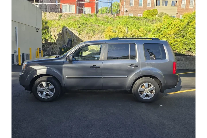 $8995 : 2011 Pilot EX image 3