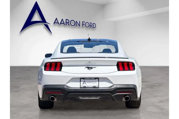 $30717 : Ford Mustang 2025 EcoBoost 2 image 5