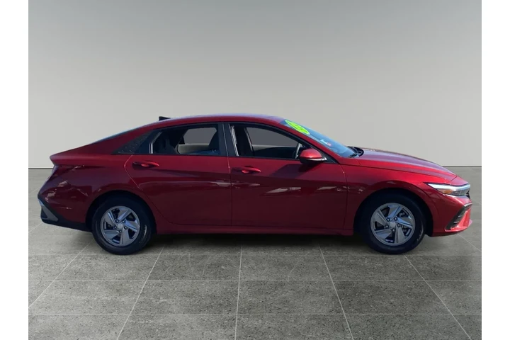 $19900 : Hyundai ELANTRA 2024 SE 4dr image 6