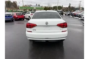 $12499 : 2017 Passat thumbnail