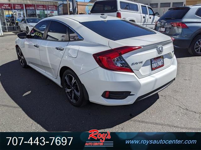 $23995 : 2017 Civic Touring Sedan image 6