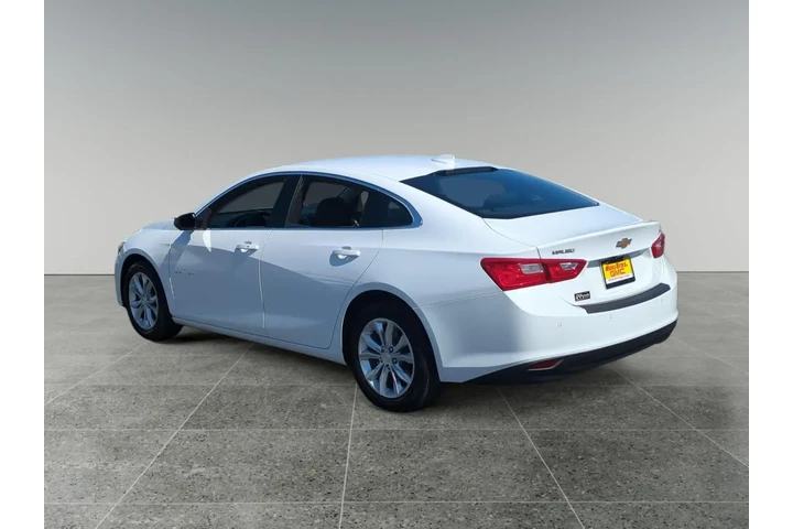 Chevrolet Malibu 2024 LT 4dr image 3