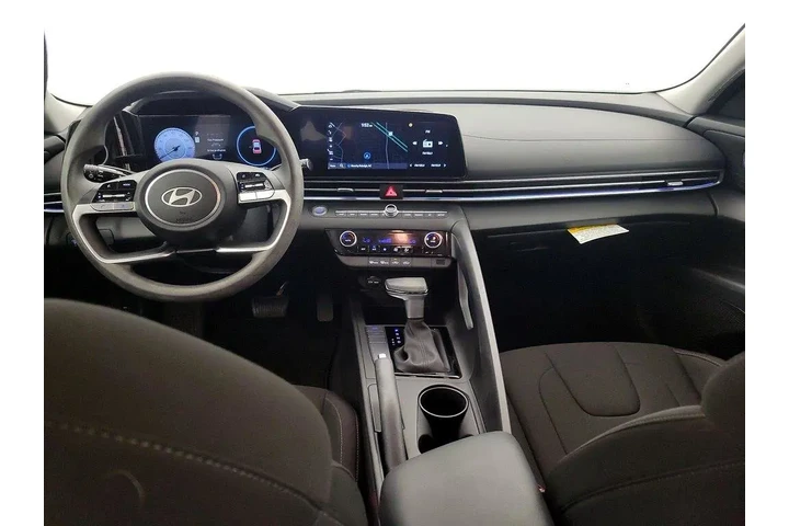 $21998 : Hyundai ELANTRA 2024 SEL 4dr image 9